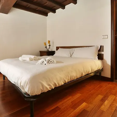 L'antico Giglio - Sweet Dreams In Apartment